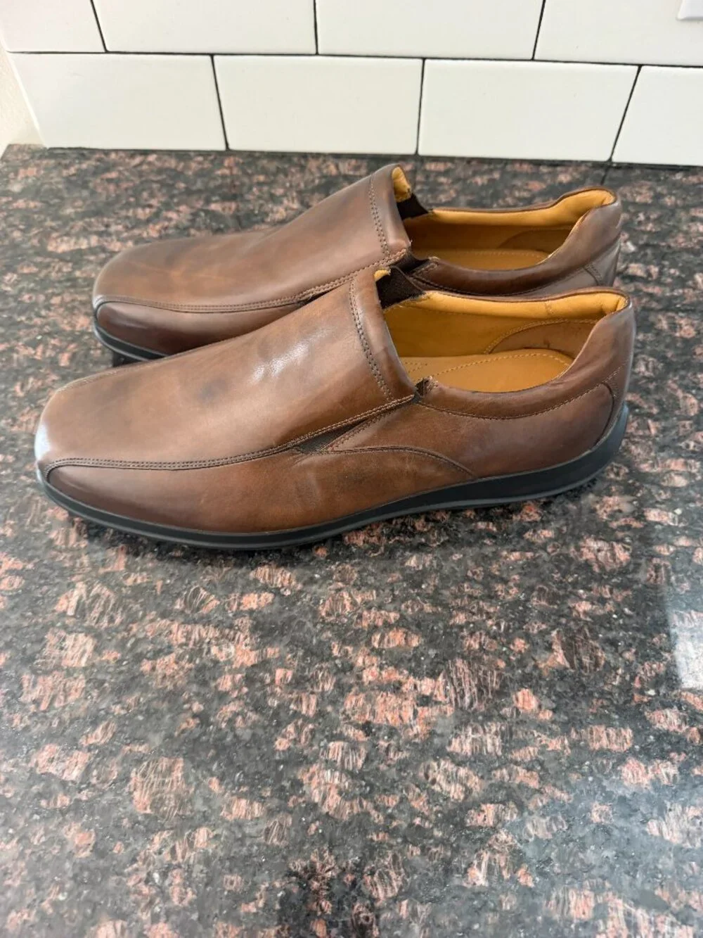 Like New Cole Haan Air Brown Leather Slip On Loafers Men's Size 10.5
